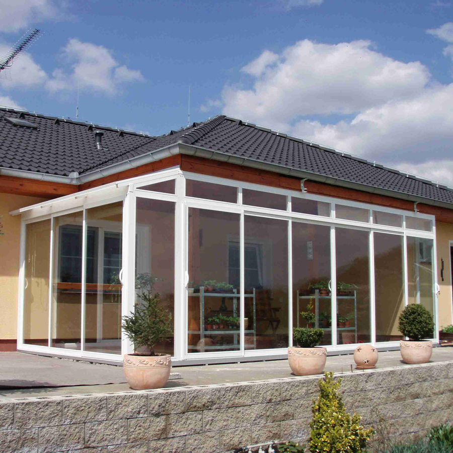 Hliníková pergola se zasklenou střechou
