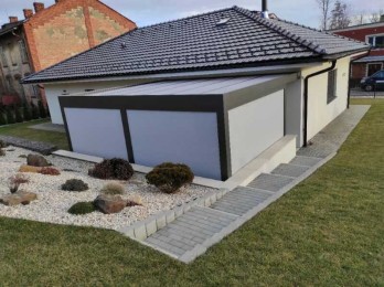 Prosklená pergola SKYSPACE s bočními screenovými roletami