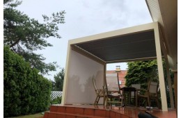 Elektrická hliníková pergola SKYLINE v provedení slonová kost